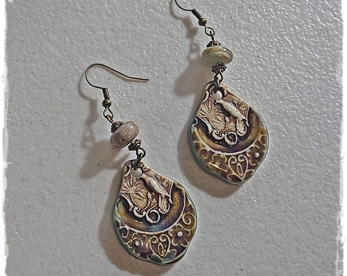 TOPANGA CANYON COLLECTION "c.1969" - Trippy Hippie-Chic Dangle Porcelain Earrings, Bohemian Ceramic EarArt [TCC61]