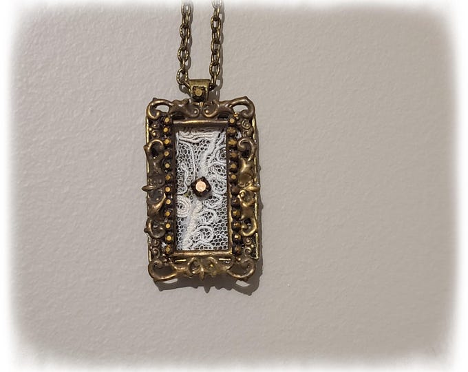 VINTAGE LOOK Aged Brass Layering Necklace w/Pendant - Aurum Bronze Crystals, Brass Filigree Frame, Antique Lace, Etched Link Chain [#2]