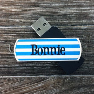 Personalized 8GB USB Flashdrive - Storage Drive with Custom Design, Color & Name