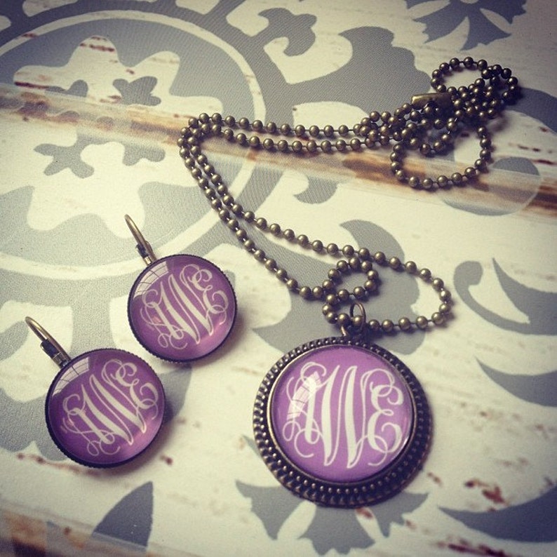 42 Color Options Vintage Design Monogram Necklace /& Earring Set Antique Bronze Jewelry Gift Personalized with Initial or Monogram