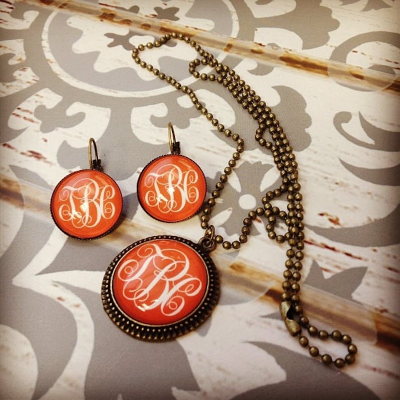 42 Color Options Vintage Design Monogram Necklace /& Earring Set Antique Bronze Jewelry Gift Personalized with Initial or Monogram