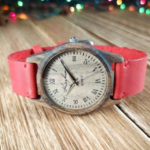 Wooden wrist watch | Walnut | Womens watch / Unisex watch | 35 mm (1 3/8") | FREE ENGRAVING | Personalized watches | Handmade wristwatches