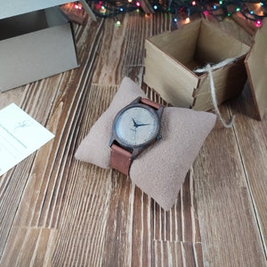 Reloj de madera / Nogal / Reloj de pulsera para hombre / 40 mm 1 5/8 / GRABADO GRATIS / Relojes personalizados / Regalo para hombre / Relojes de madera hechos a mano imagen 7