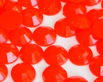 ON SALE* - Neon Red 2.5mm-6mm - Faceted Round Flat Back Rhinestones with Glitter Resin Christmas Halloween Scrapbooking Nail Art Craft