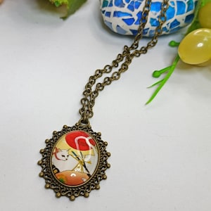 Pendant "Curious Kitty", cameo pendant, bronze pendant, kat pendant, cat necklace, gift, cameo necklace, bronze necklace, animal pendant