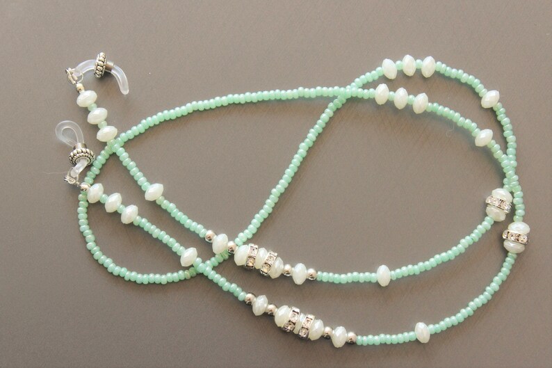 eyeglass neck cord woman gift cord,glasses holder Gentle Pearl glasses chain beaded light green eyeglasses lanyard with rhinestones