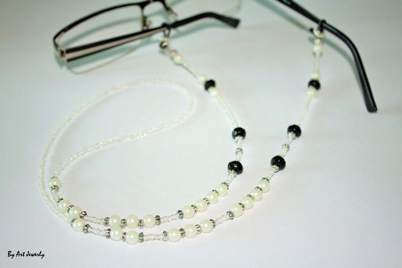 Pearl Glasses Holder Chain,matte Pearls Eyeglasses Chain White