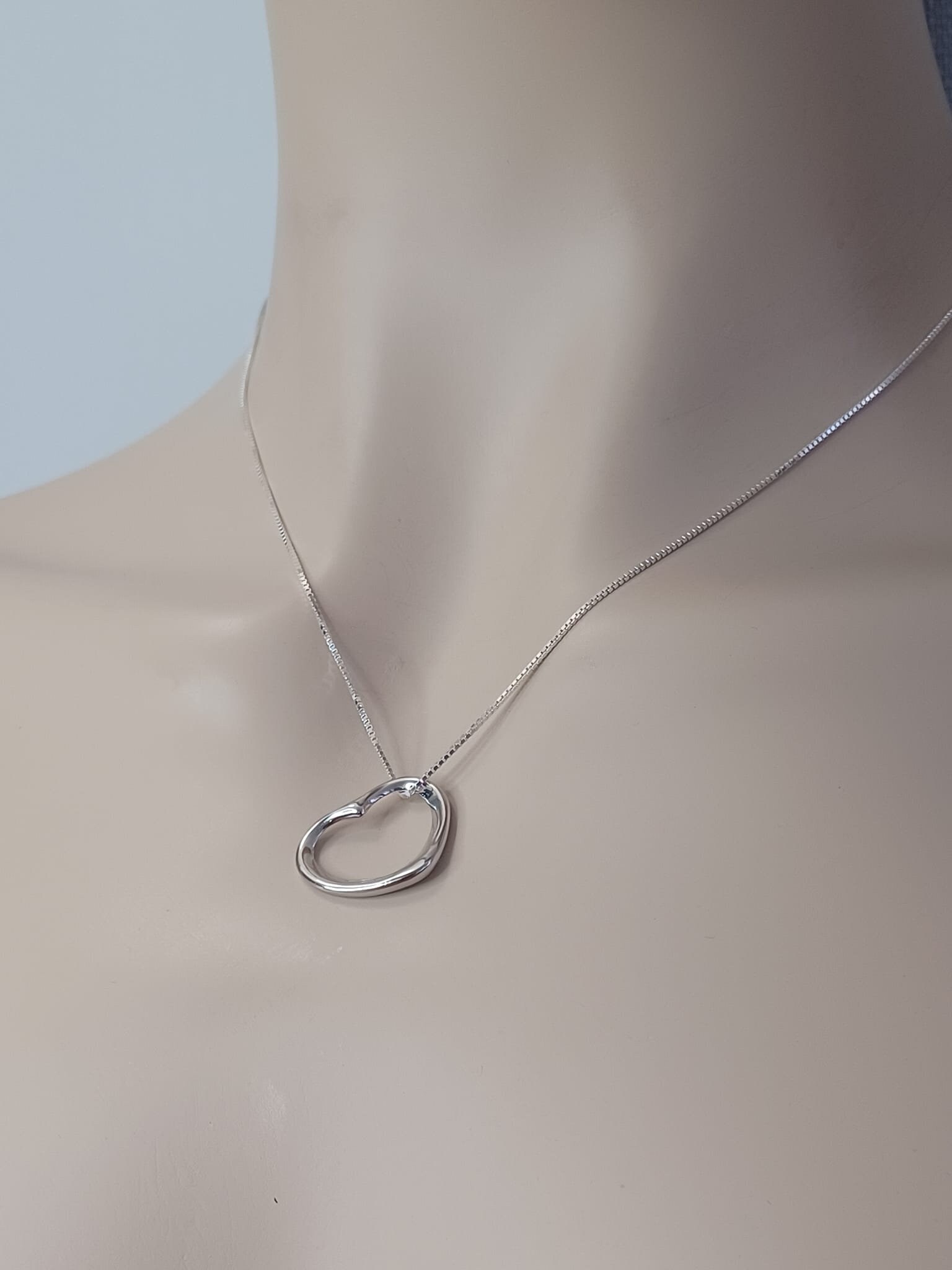 Tiny Heart Necklace, Sterling Silver Heart Pendant, Minimalist Layering  Silver Jewelry, Dainty Heart Love Necklace, Mom and Girlfriend Gift - Etsy