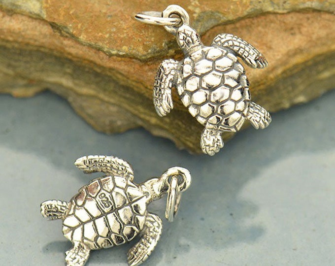 Sea Turtle Charm, Sterling Silver, Beach Charm, Ocean Charm, Charm for Bracelet, 1 piece