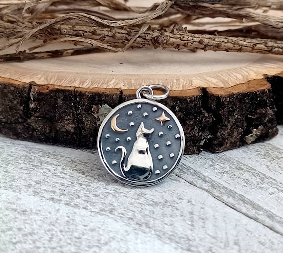 Realistic Sitting Cat Charm Sterling Silver Realistic Sitting Cat Charm Sterling Silver