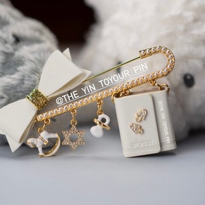 TEHILIM PEARL STROLLER Pin™ w/ Rocking Horse, Magen David & Paci Charms, Hand Crafted 18k Gold Plated, Best Bris, Newborn, Baby Shower Gift