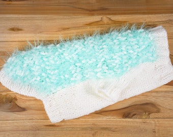 Handgefertigte Katzen-Pullover: Weich gestrickte Haustierkleidung
