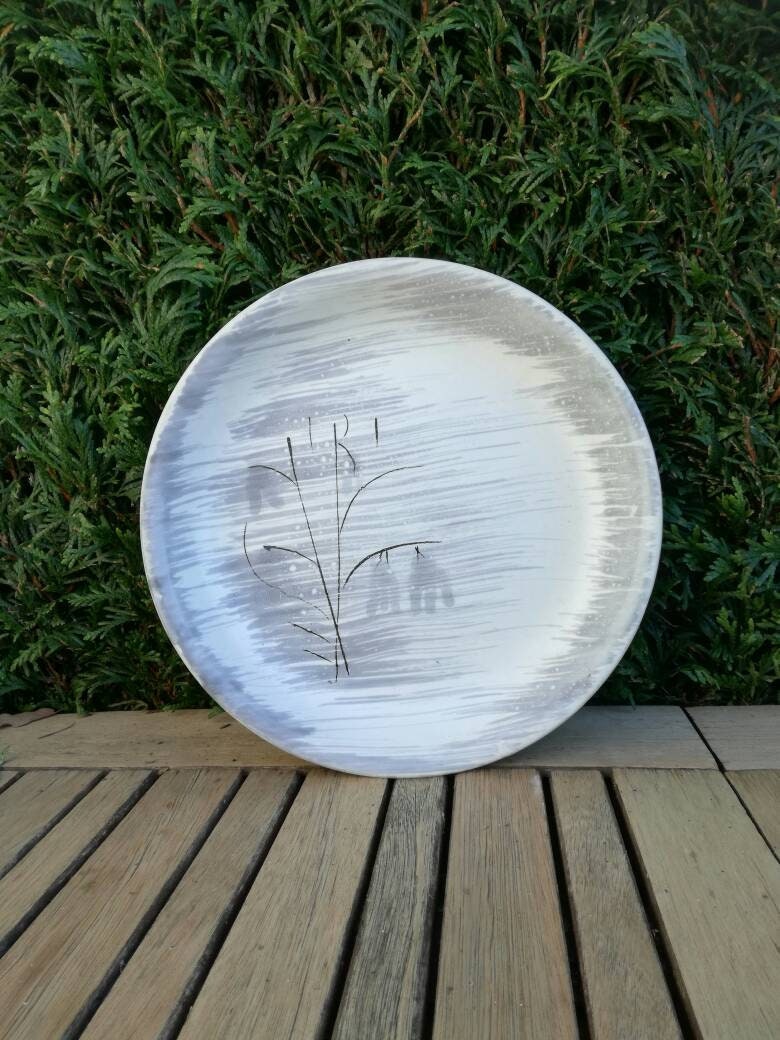 French Plate Or Shallow Serving Platter, Made By The Niderville Ceramic Factory in France, Chatons D