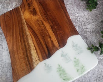 Snowy pine tree wooden serving board, 14x8 Wood Pinetree, Winter scene