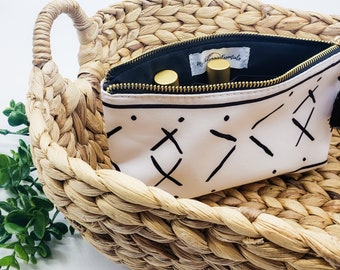 Mudcloth Essential Oil Case: Travel Carrying Bag with Tassel