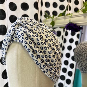 Eleganter Twist-Turban, Turban mit natürlichem Stoff gefüttert, Slouchy und Stretchy Turban, Chemo Kopfbedeckung, Chemo Hüte