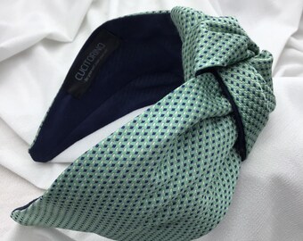 UNIQUE PIECE: Silk headband, Tie pattern, Elegant women's headband with central knot, Handmade headband, mint green