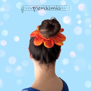Grande scrunchie a forma di fiore, scrunchie a forma di chignon, scrunchie da festival, scrunchie a forma di petalo, regalo per la migliore amica