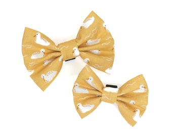 Yellow Seabirds Pet Bow