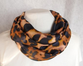 Loop, silk scarf, sewn from viscose with silk