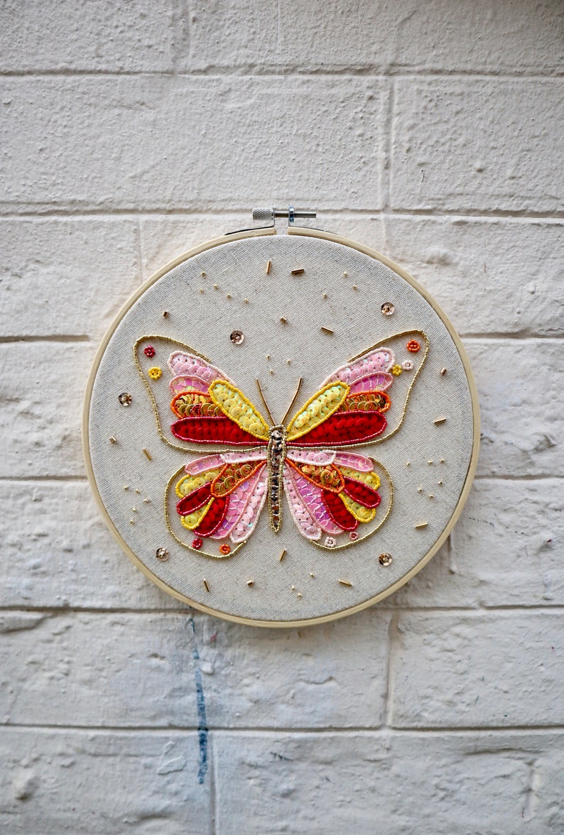 Frame embroidered with a butterfly in Miyuki pearls and sequins image 9