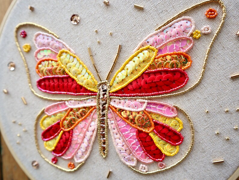 Frame embroidered with a butterfly in Miyuki pearls and sequins image 7