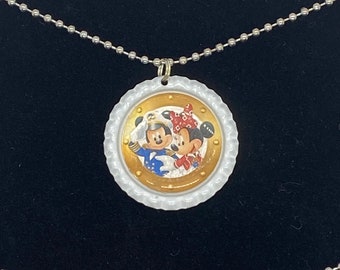 Mickey & Minnie Mouse necklaces / Set of (2) / bottle cap necklaces / party favors or fish extender gifts, cruise gifts, Disney cruise gift