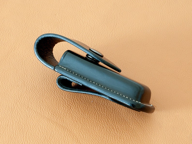 Étui cuir cousu main pour multitool Victorinox Spirit image 3