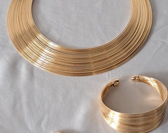 Women big chunky thick cuff gold colour collar choker layer necklace earring and bracelet jewellery set