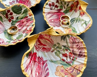 Tulip Shell Ring Dish- Gift Idea, Hamptons Style, Coastal Decor, Ring Dish, Home Accent