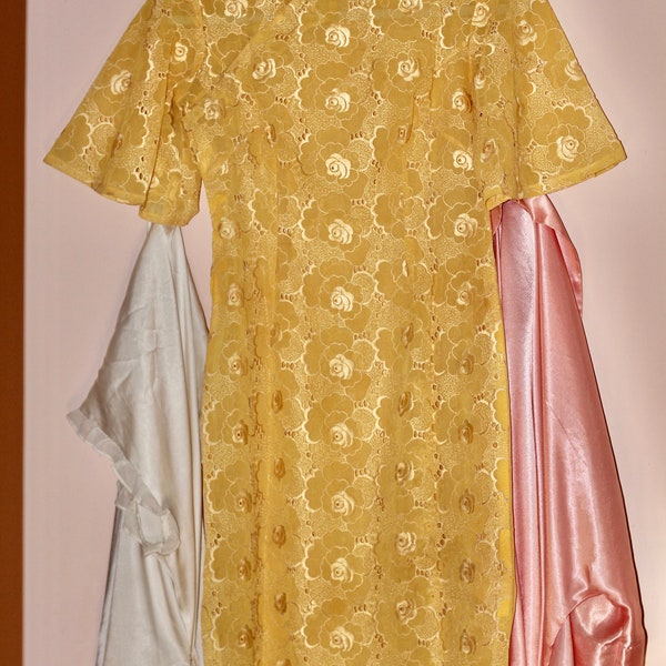 Vintage Yellow Lace Qipao/Cheongsam