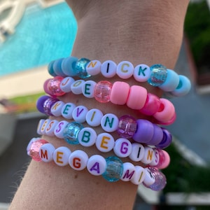 Happiness Begins Jonas Brothers 5 pc beaded bracelet set