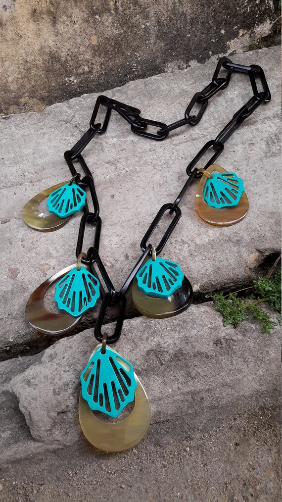 Horn jewelry chain necklace handmade in Vietnam by vinahorncraft Mỹ
