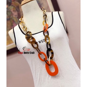 Horn jewelry chain necklace lacquer handmade in Vietnam buffalo horn jewelry image 2