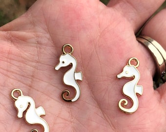 Seahorse charms enamel charms ocean theme charms charm bracelet jewelry charms 5 charms per pack