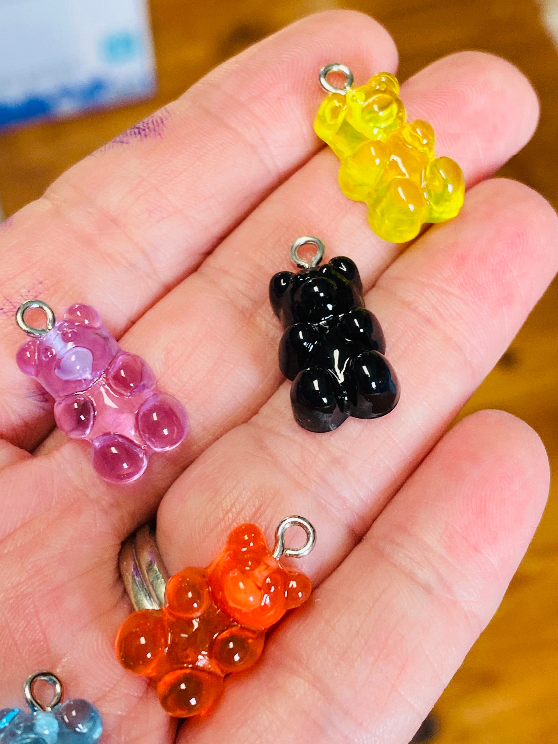 TEHAUX 500 pcs Transparent Bear Beads Acrylic Gummy Bears Beads Bears Beads  for Hair Gummy Bear Charm Bears Beads for Bracelets Charms for DIY Craft
