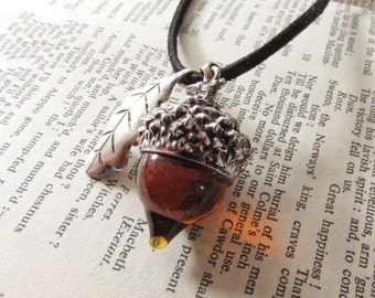 Acorn and oak leaf necklace, glass acorn pendant,  oak leaf pendant, oak leaf charm necklace, Autumn necklace, good luck pendant