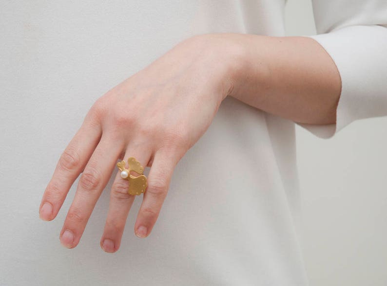 Unique Melio Jewels Gold Plated Freshwater Pearl Elegant Ring