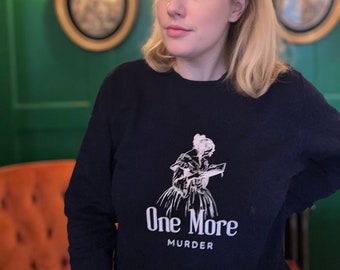Cozy Crew - Premium Mystery Lover Reading Book Sweater - 'One More Murder' - Cadeau parfait pour une lecture confortable et un roman policier