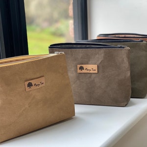 Borsa per cosmetici, borsa per il lavaggio, custodia lavabile con cerniera in carta kraft, borsa da viaggio per articoli da toeletta, eco-friendly, in pelle vegana, impermeabile, regalo sostenibile immagine 4