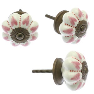 Kastknoppen Handgeschilderde keramische keukenladedeurkruk Exclusief ontworpen handgeschilderde pastelroze, groene en crèmekleurige tinten set van 8 afbeelding 6