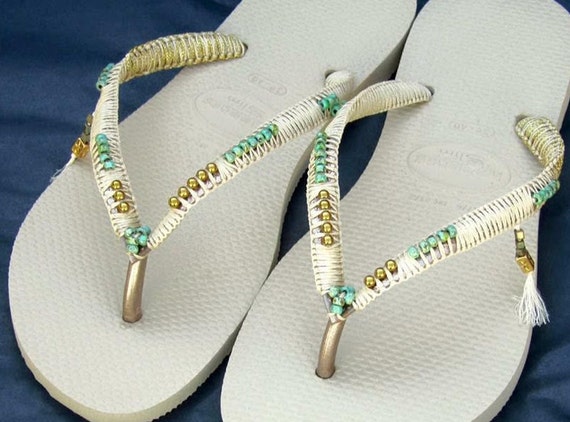 havaianas white and gold