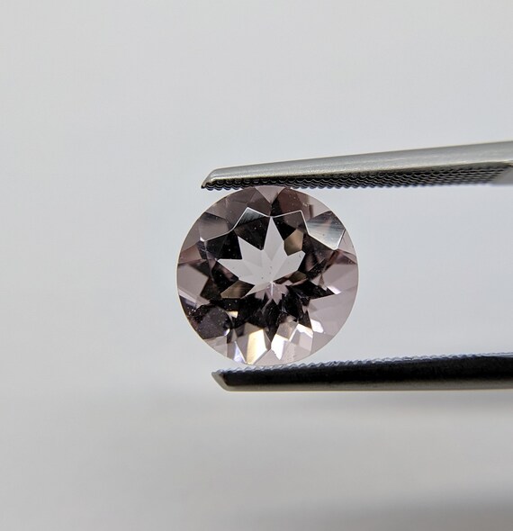 1.57 Ct. 8mm Morganite Round Cut Natural Certified Gemstone