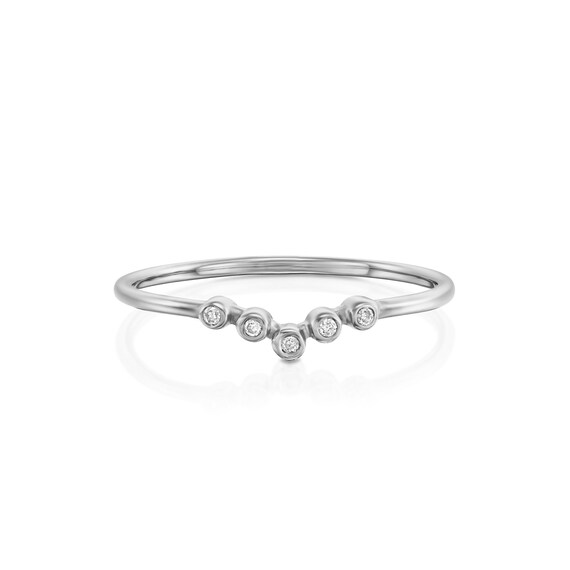 Dainty Diamond Band ~ Petite Wedding Ring ~ V Minimalist Diamond wedding Ring ~ Rose Gold Band