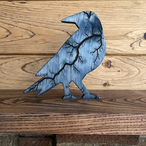 Decoração fractal Raven de madeira feita à mão queimada
