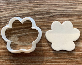Paw Print Cookie Cutter - Dog or Cat Treat Cutter