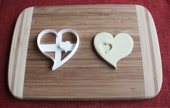 Curved Heart Sweet Cookie Cutter Biscuit Stamp Cake Topper Fondant cutter
