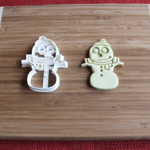 Christmas Snowman Cute Cookie Cutter Biscuit Stamp Mold Cake topper Fondant Cutter Gingerbread Cookie Cutter Cupcake Topper Gumpaste Cutter