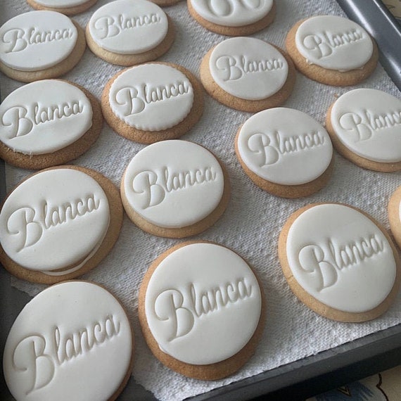 Nombre personalizado Fondant Embosser o sello de galleta con mango Glaing  Frosting Love Biscuit Stamp Wedding Engagement Cake Fondant Embosser