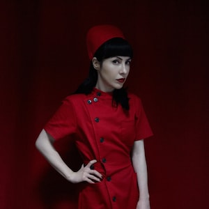 Rood verpleegstersuniform - Strikt verpleegstersuniform / Pin-upverpleegkundige / Mad Scientist / Scrubs / Evil / Dr. Horrible&#39;s /